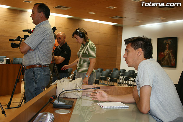 EL PORTAVOZ DEL EQUIPO DE GOBIERNO OFRECIÓ UNA RUEDA DE PRENSA PARA HACER UN BALANCE DEL PRIMER AÑO DE LEGISTALURA, Foto 2