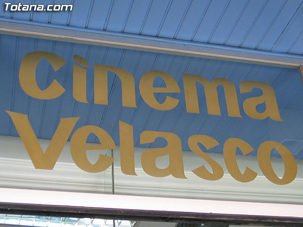 EL AYUNTAMIENTO ADQUIERE EL COMPROMISO DE MANTENER EL CINE VELASCO AL MENOS DURANTE 25 AÑOS COMO “SALA MUNICIPAL DE ARTES ESCÉNICAS”, INTEGRADA EN LA RED DE TEATRO REGIONAL, Foto 1