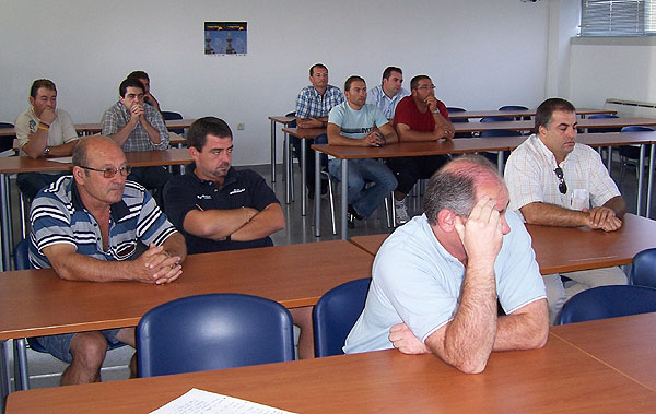 LA ASOCIACIÓN DE TRANSPORTISTAS DEL BAJO GUADALENTÍN AUSPICIADA POR EL AYUNTAMIENTO CELEBRA SU PRIMERA ASAMBLEA GENERAL, Foto 2