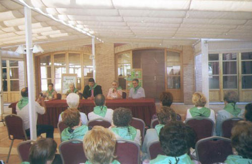 MÁS DE UN CENTENAR DE PERSONAS PARTICIPAN EN EL I ENCUENTRO SOLIDARIO DE AMIGOS Y FAMILIARES DE ENFERMOS DE ALZHEIMER EN LA SANTA, Foto 3