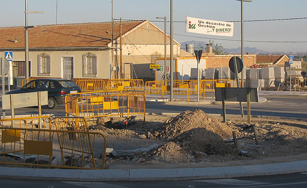 EL PSOE DICE QUE MARTINEZ ANDREO RECONOCE LA DESASTROSA GESTIÓN DE LAS OBRAS DE LA AVENIDA JUAN CARLOS I, Foto 1