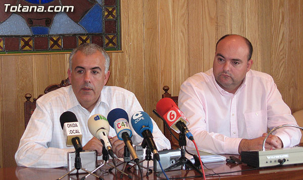 JUAN MIGUEL NICOLÁS DICE QUE IRÁ A LOS TRIBUNALES DE SELECCIÓN DE PERSONAL CUANDO EL CONCEJAL HAGA LAS COSAS BIEN, Foto 1