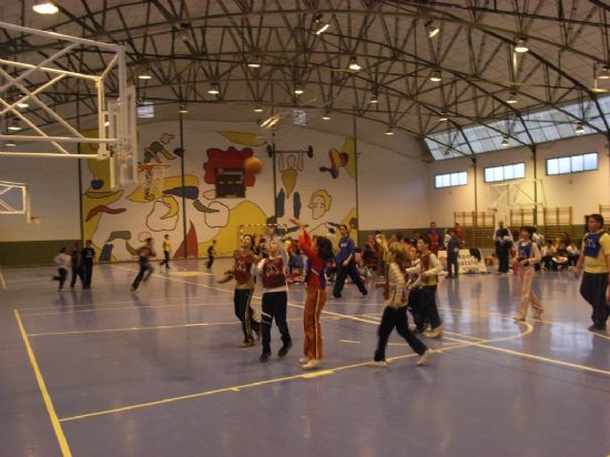 ALUMNOS DE UN TOTAL DE 9 CENTROS DE EDUCACIÓN PRIMARIA DE LA LOCALIDAD PARTICIPAN CON LA MODALIDAD DE MINIBASKET ALEVÍN EN LA “IV JORNADA DE LOS JUEGOS ESCOLARES”, Foto 5