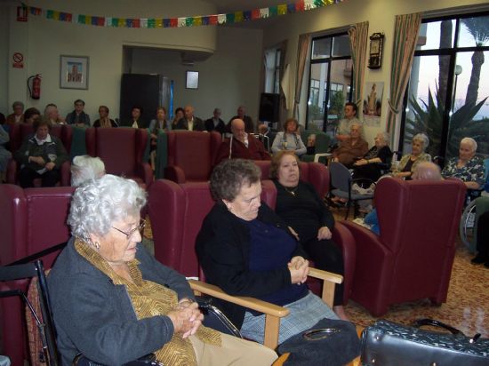 ARRANCA EL PROGRAMA DE FIESTAS PATRONALES DE “LA PURÍSIMA” CON LA CELEBRACIÓN DE LA EUCARISTÍA CANTADA POR EL CORO SANTA CECILIA (2007), Foto 6