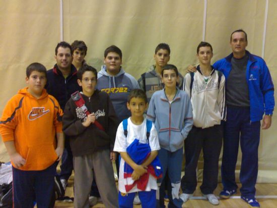 LOS ALUMNOS DE LA ESCUELA DE TENIS DE MESA DE TOTANA COMPITEN EN EL I OPEN REGIONAL DE ESTE DEPORTE CELEBRADO EN LAS INSTALACIONES DEL CAR DE LOS ALCAZARES (2007), Foto 1