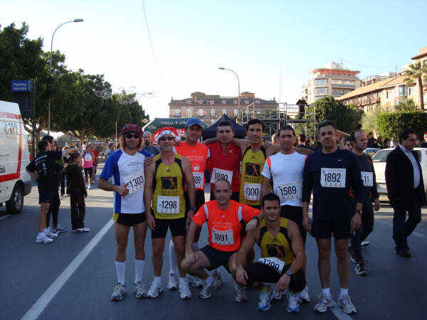 Miembros del Club Atletismo Totana-Óptica Santa Eulalia participaron en la San Silvestre, Foto 2
