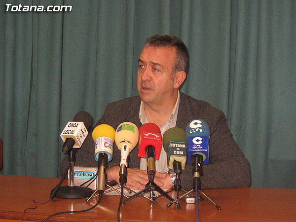 EL PARTIDO SOCIALISTA OFRECIÓ UNA RUEDA DE PRENSA PARA DAR A CONOCER LA CANDIDATURA SOCIALISTA PARA LAS PRÓXIMAS ELECCIONES MUNICIPALES, Foto 1