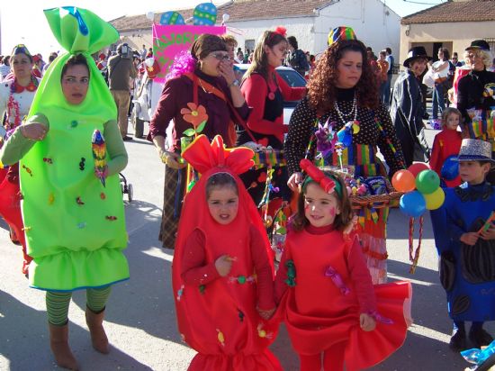 CIENTOS DE NIÑOS DE LAS GUARDERÍAS Y CENTROS DE PRIMARIA DE “EL PARETÓN” PARTICIPAN EN EL FESTIVAL DE MARTES DE CARNAVAL QUE COMO CADA AÑO CELEBRA ESTA PEDANÍA TOTANERA, Foto 1