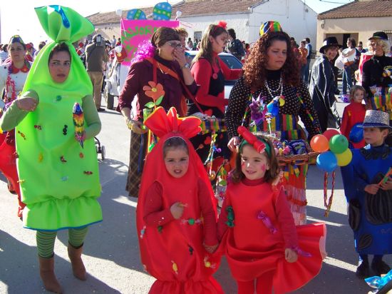 CIENTOS DE NIÑOS DE LAS GUARDERÍAS Y CENTROS DE PRIMARIA DE “EL PARETÓN” PARTICIPAN EN EL FESTIVAL DE MARTES DE CARNAVAL QUE COMO CADA AÑO CELEBRA ESTA PEDANÍA TOTANERA, Foto 1