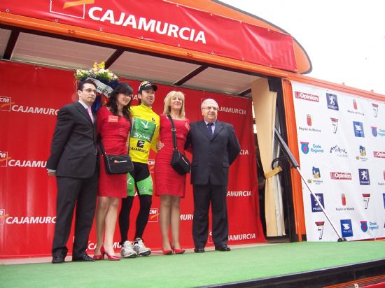 EL CONCEJAL DE DEPORTES ENTREGA EL PREMIO DE LA SEGUNDA ETAPA DE LA VUELTA CICLISTA A LA REGIÓN DE MURCIA A CHECHU RUBIERA, DEL EQUIPO ASTANA (2008), Foto 8