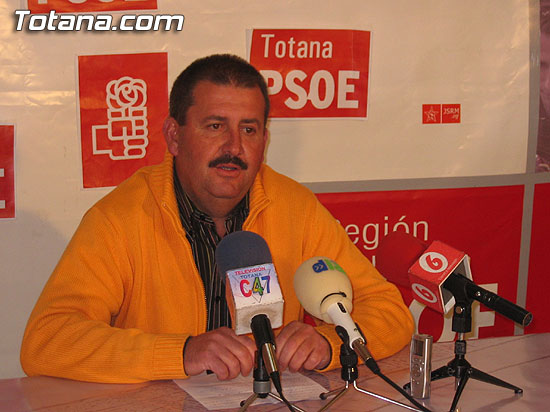 EL PSOE ACUSA A JUAN CARRIÓN DE UTILIZAR INTERMEDIARIOS A COMISIÓN PARA REALIZAR CONVENIOS URBANÍSTICOS, Foto 1