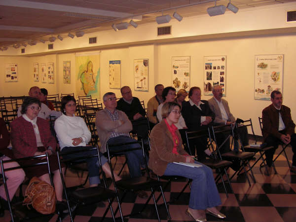 LA SALA MUNICIPAL GREGORIO CEBRIÁN ACOGIÓ LA CONFERENCIA DE EMILIO SAURA GÓMEZ, «LA CIENCIA COMO PRELUDIO DE LA SABIDURÍA: APROXIMACIÓN AL PENSAMIENTO DE GREGORIO PARRA», Foto 2