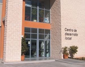 EL CENTRO LOCAL DE EMPLEO REALIZA UN BALANCE POSITIVO DE LAS MÁS DE 3.000 ATENCIONES REALIZADAS DURANTE EL AÑO 2007 (2008), Foto 1