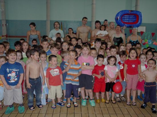 LA CONCEJALÍA DE DEPORTES PONE FIN A LAS ACTIVIDADES ACUÁTICAS DE ESTA TEMPORADA EN LA PISCINA CUBIERTA MUNICIPAL, Foto 3