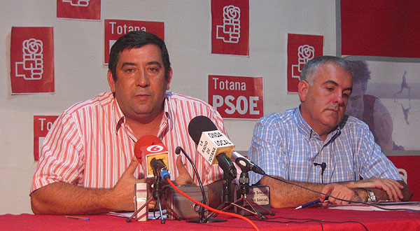 EL PSOE DENUNCIA QUE EL PP VA A VENDER EL PATRIMONIO NATURAL, Foto 1