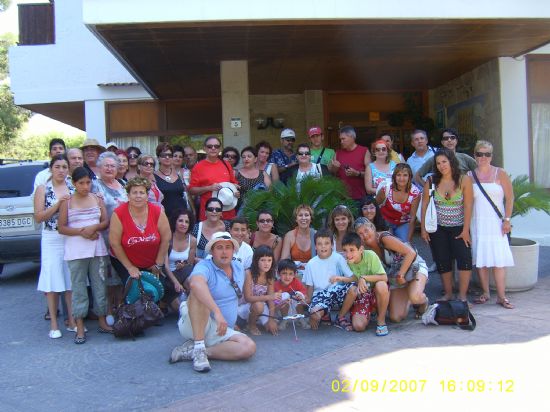 UN TOTAL DE 55 PERSONAS PARTICIPA EN EL VIAJE A IBIZA QUE PONE PUNTO Y FINAL A LAS ACTIVIDADES PROGRAMADAS EN EL VERANO JOVEN 2007 (2007), Foto 1