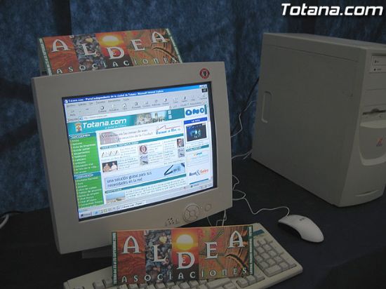 LA CONCEJALÍA DE CULTURA PONE EN MARCHA EL PROGRAMA INTERNET EN LAS BIBLIOTECAS EN EL CENTRO SOCIOCULTURAL LA CÁRCEL, Foto 1