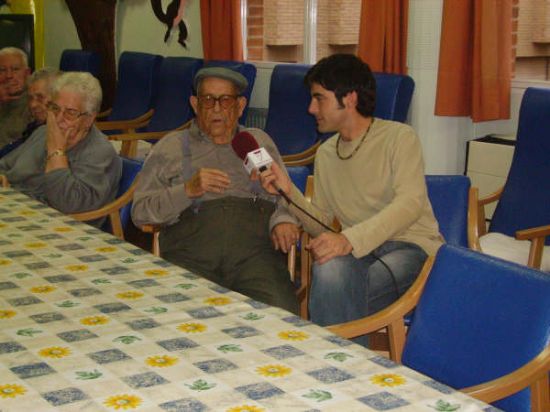 EL CENTRO MUNICIPAL DE PERSONAS MAYORES PONE EN MARCHA EL TALLER DE INICIACIÓN A LAS NUEVAS TECNOLOGÍAS Y SUS USUARIOS PARTICIPAN EN UN PROGRAMA EMITIDO EN “LAS MAÑANAS DE LA 7”, Foto 3