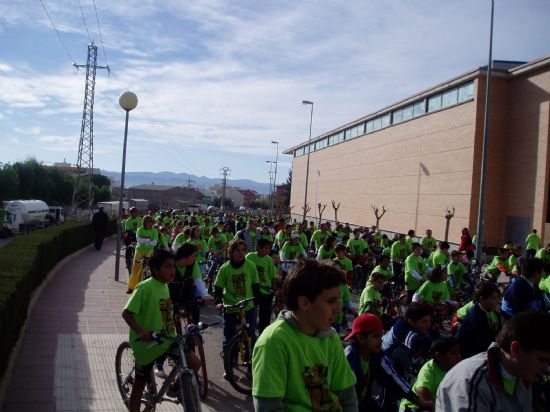 MÁS 800 PERSONAS PARTICIPAN EN EL “DÍA DE LA BICICLETA” DENTRO DE LAS VI JORNADAS DE PROMOCIÓN DE LA SALUD DE TOTANA, Foto 1