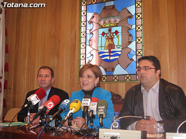 TOTANA CONTARÁ CON UN NUEVO CENTRO DE SALUD QUE ATENDERÁ MÁS DE 15.000 HABITANTES EN EL 2009 Y SE CONSTRUIRÁ EN EL BARRIO OLÍMPICO-LAS PERAS, JUNTO AL CAMPO DE FÚTBOL “JUAN CAYUELA”, Foto 1
