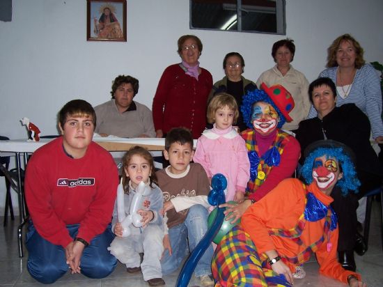 LA ASOCIACIÓN DE AMAS DE CASA DE LA PEDANÍA DE EL RAIGUERO PONE EN MARCHA UN TALLER DE ARTES PLÁSTICAS PROMOVIDO POR LA CONCEJALÍA DE FOMENTO Y EMPLEO, Foto 1