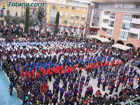 La música de cornetas y tambores resonó en la plaza de la Constitución en el Día de la Música Nazarena, Foto 1