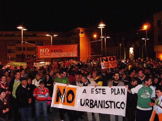 IZQUIERDA UNIDA DICE QUE “EL PUEBLO DE TOTANA HA CONSEGUIDO PARALIZAR EL PLAN GENERAL DE TOTANA, Y EXIGE TAMBIÉN AL PP QUE DETENGA EL GASTO DEL DINERO PROVENIENTE DE LOS CONVENIOS URBANÍSTICOS”, Foto 1