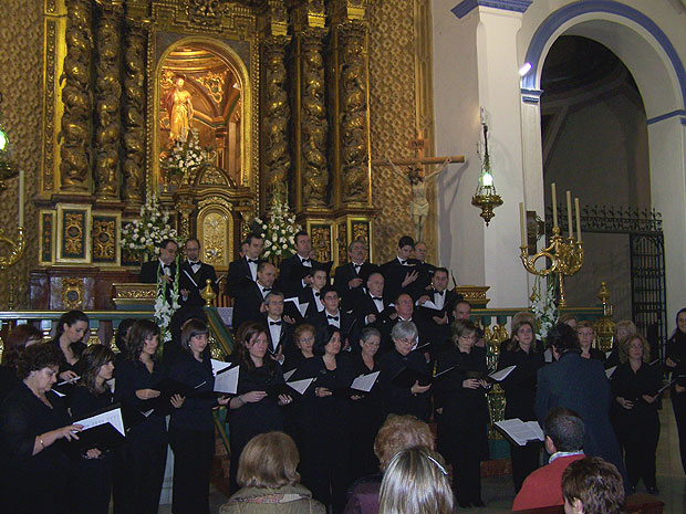 CONCIERTO DEL ORFEÓN MURCIANO FERNÁNDEZ CABALLERO EN EL TEMPLO PARROQUIAL DE SANTIAGO DE TOTANA, Foto 1
