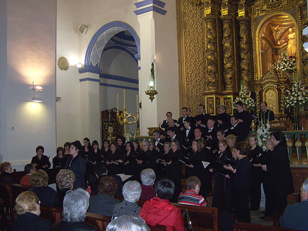 CONCIERTO DEL ORFEÓN MURCIANO FERNÁNDEZ CABALLERO EN EL TEMPLO PARROQUIAL DE SANTIAGO DE TOTANA, Foto 2