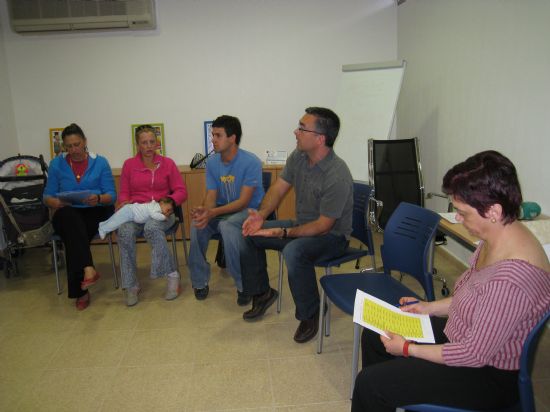 “EL CANDIL” COMIENZA EL TALLER FORMATIVO “TÉCNICAS DE BUSQUEDA DE EMPLEO”, DIRIGIDO A PERSONAS CON DIFICULTAD PARA SU INSERCIÓN LABORAL, CON LA PARTICIPAICÓN DE 16 PERSONAS (2008), Foto 2