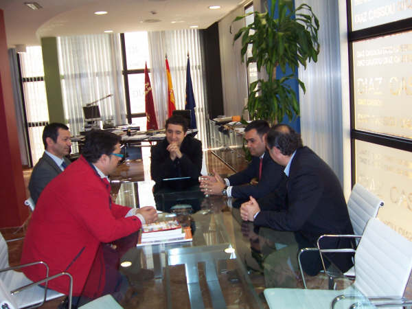 LA PEÑA BARCELONISTA DE TOTANA CUENTA CON EL RESPALDO INSTITUCIONAL REGIONAL PARA LA ORGANIZACIÓN DE LA XXXII TROBADA MUNDIAL DEL F.C. BARCELONA, Foto 1