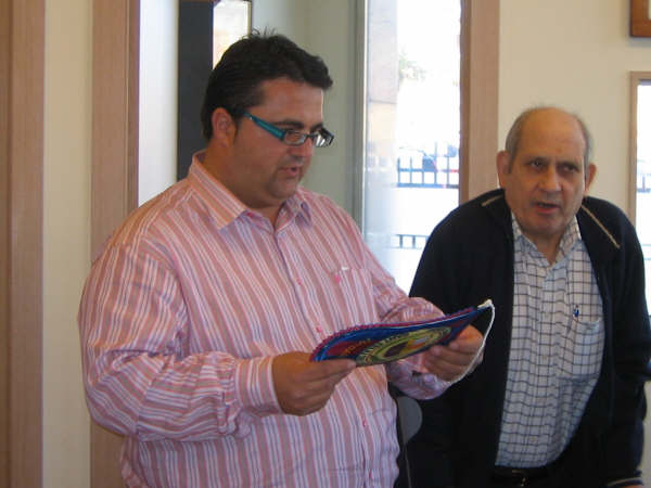 MÉXICO ENTREGA A LA PEÑA BARCELONISTA DE TOTANA UNA MEMORIA CON LAS ACTIVIDADES REALIZADAS A TRAVÉS DE LOS REGALOS DONADOS POR ESTA ORGANIZACIÓN, Foto 9