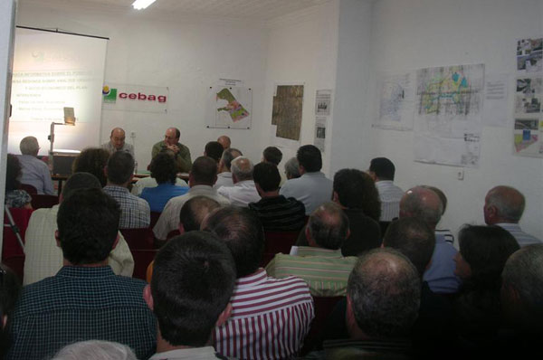 MESA REDONDA SOBRE EL PGMO DE TOTANA, Foto 1