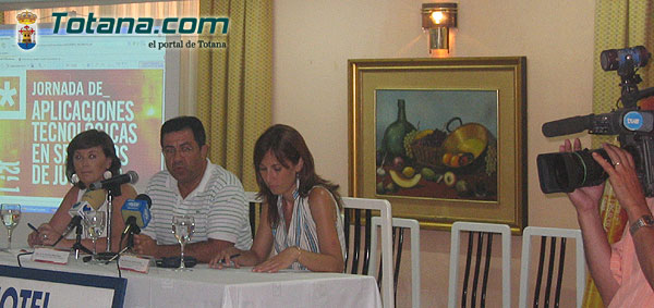 RESPONSABLES DE JUVENTUD DE TODA LA REGIÓN SE REÚNEN EN MAZARRÓN PARA CONOCER NUEVOS SISTEMAS DE INFORMACIÓN, Foto 1