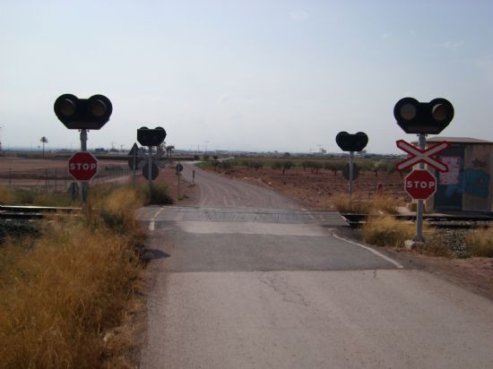 EL MINISTERIO DE FOMENTO SUPRIMIRÁ EL PASO A NIVEL EXISTENTE EN EL PARAJE  DE LA CEÑA DEL HIERRO, Foto 1