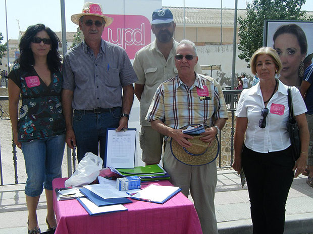 UPyD en Totana asegura que más de 500 ciudadanos apoyan el Manifiesto por la Lengua común en Totana (2008), Foto 1