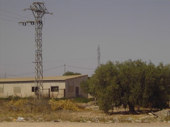 IBERDROLA COMUNICA EL CORTE DE LUZ PARA MAÑANA EN NUMEROSAS VIVIENDAS DE LA PEDANÍA DE EL RAIGUERO A CONSECUENCIA DE OBRAS DE MEJORA EN LA RED, Foto 1