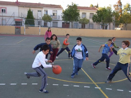 UN TOTAL DE 700 ALUMNOS PARTICIPA EN LAS ACTIVIDADES DE DEPORTE ESCOLAR EN LOS CENTROS EDUCATIVOS DE LA LOCALIDAD (2007), Foto 7