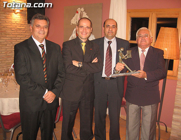 EL CLUB DE TENIS TOTANA, GALARDONADO EN LA GALA DEL TENIS REGIONAL., Foto 3