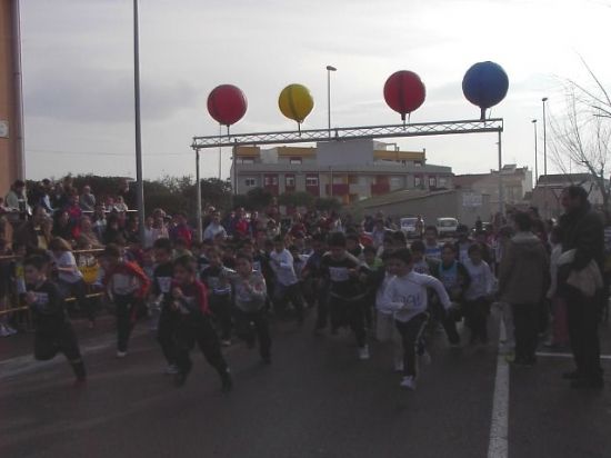 GRAN AMBIENTE EN LA CARRERA ESCOLAR ORGANIZADA POR LA CONCEJALIA DE DEPORTES, CON UN TOTAL DE 215 ESCOLARES DE LOS DIFERENTES CENTROS DE ENSEÑANZA DE LA LOCALIDAD  , Foto 1