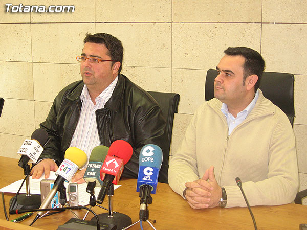 EL CONCEJAL DE URBANISMO Y EL PORTAVOZ DEL GRUPO MUNICIPAL POPULAR  OFRECIERON UNA RUEDA DE PRENSA PARA EXPLICAR LO OCURRIDO EN LA REUNIÓN DEL CONSEJO DE PARTICIPACIÓN CIUDADANA CELEBRADA ANOCHE EN LA CÁRCEL, Foto 2