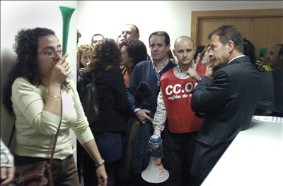 Un piquete informativo impide al TSJ que tome declaración al diputado Juan Morales, Foto 1