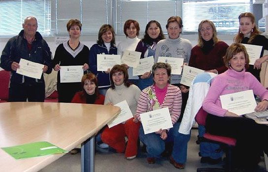 SE CLAUSURA EL CURSO INFORMÁTICA E INTERNET PARA AMAS DE CASA EN CENTRO DESARROLLO LOCAL, Foto 1