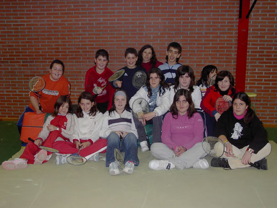 EL TORNEO DE DOBLES DE BADMINTON ESCOLAR CLAUSURA LOS MODULOS DE BADMINTON DE DEPORTE ESCOLAR ORGANIZADOS POR LA CONCEJALIA DE DEPORTES Y EL CLUB DE BADMINTON TOTANA, QUE HAN TENIDO UNA PARTICIPACIÓN DE 126 ESCOLARES, Foto 5