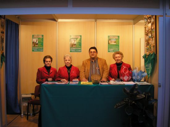 EL CONCEJAL DE SERVICIOS AL CIUDADANO VISITA LA VI MUESTRA DE VOLUNTARIADO EN MURCIA ORGANIZADAS POR LA UNIVERSIDAD CATÓLICA DE MURCIA (UCAM), Foto 2