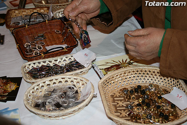 Numerosos vecinos mostraron su devoción al Cristo de Medinacelli (2008), Foto 3