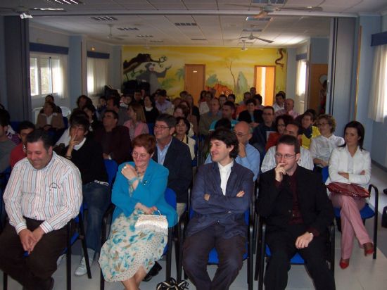 EL ALCALDE DE TOTANA Y LA DIRECTORA GENERAL DE PERSONAS CON DISCAPACIDAD CLAUSURAN LA XXXII ASAMBLEA GENERAL DE LA ASOCIACIÓN REGIONAL MURCIANA DE HEMOFILIA EN “LA CHARCA” (2008), Foto 5