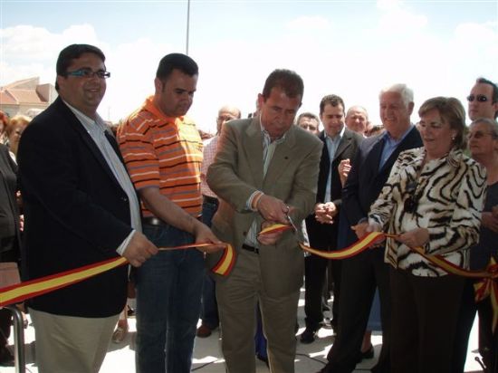 AUTORIDADES REGIONALES Y LOCALES INAUGURAN EL NUEVO CENTRO MUNICIPAL PARA PERSONAS MAYORES DE LA PEDANÍA DE EL PARETÓN, Foto 5