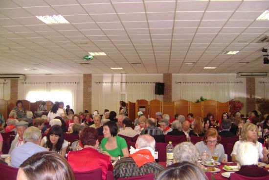 CERCA DE 200 PERSONAS PARTICIPAN EN UNA CONVIVENCIA, ORGANIZADA POR LA ASOCIACIÓN “MENSAJEROS DE LA PAZ DE MURCIA”, QUE TUVO LUGAR EN EL SANTUARIO DE LA SANTA (2008), Foto 5