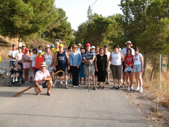 LA “I JORNADA DEPORTIVO- RECREATIVA DE SENDERISMO” POR EL PARAJE DE YÉCHAR CUENTA CON UNA PARTICIPACIÓN DE MEDIO CENTENAR DE PERSONAS, Foto 1